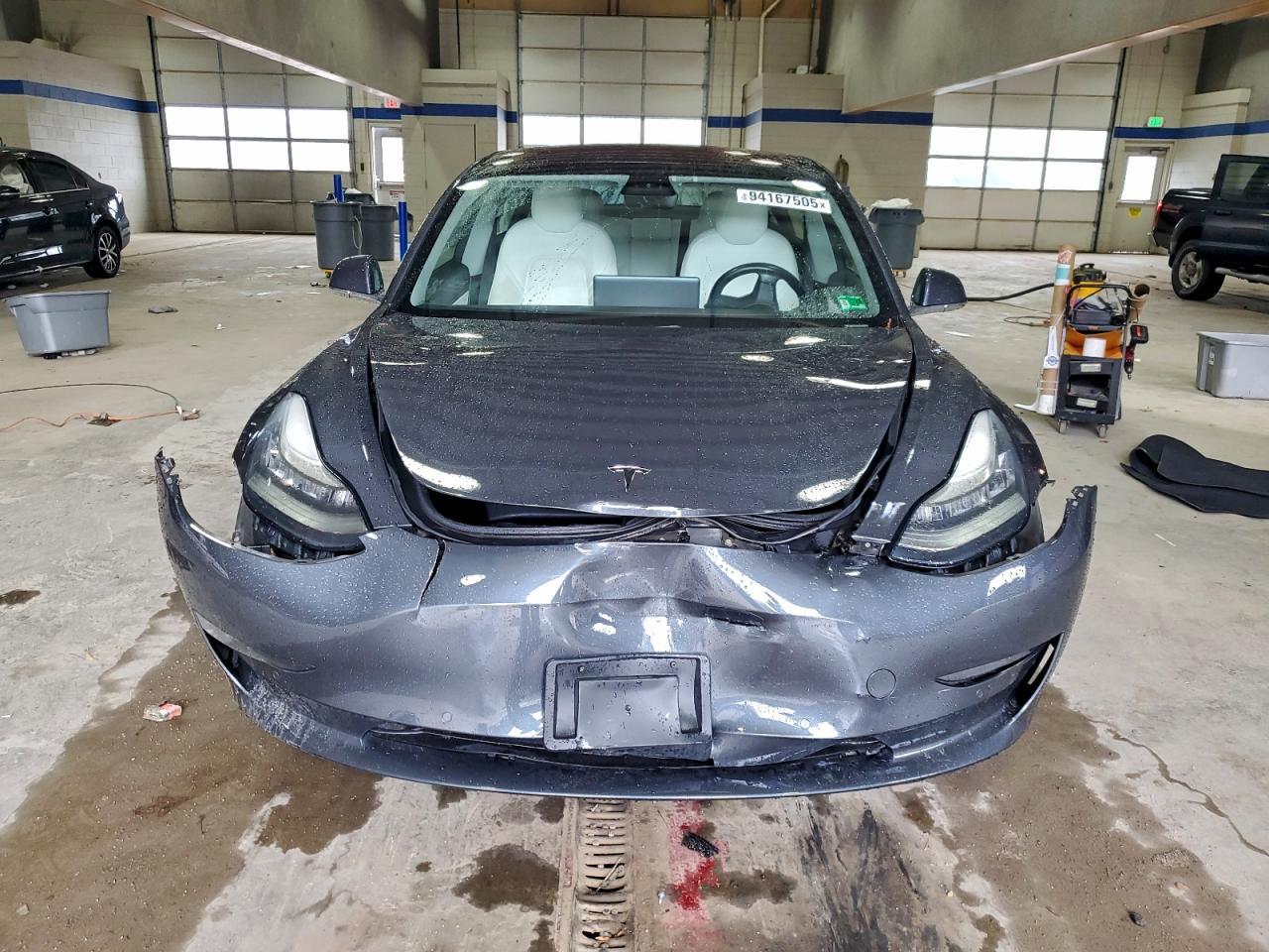 2018 Tesla Model 3 - zdjęcie 5