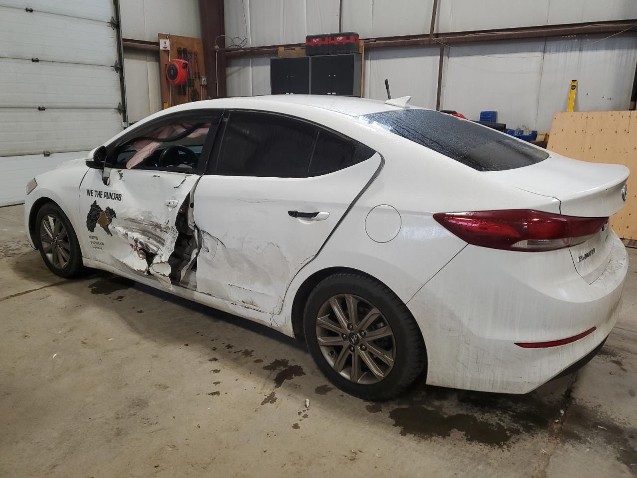 2017 Hyundai Elantra - zdjęcie 2