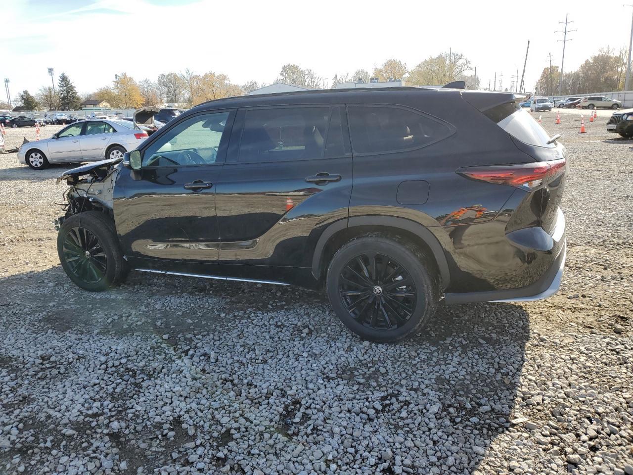 2025 Toyota Highlander Le - zdjęcie 2