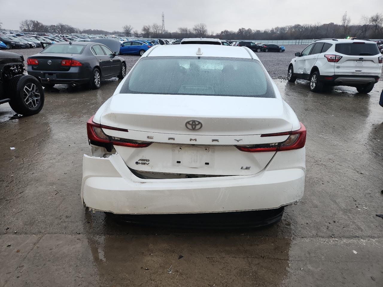2025 Toyota Camry - zdjęcie 6