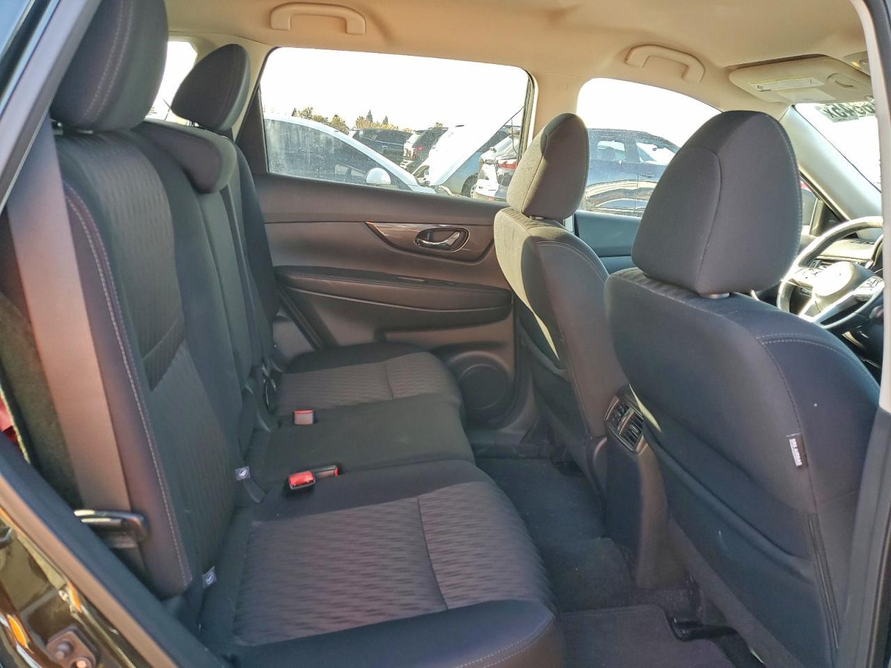 2019 Nissan Rogue - zdjęcie 11