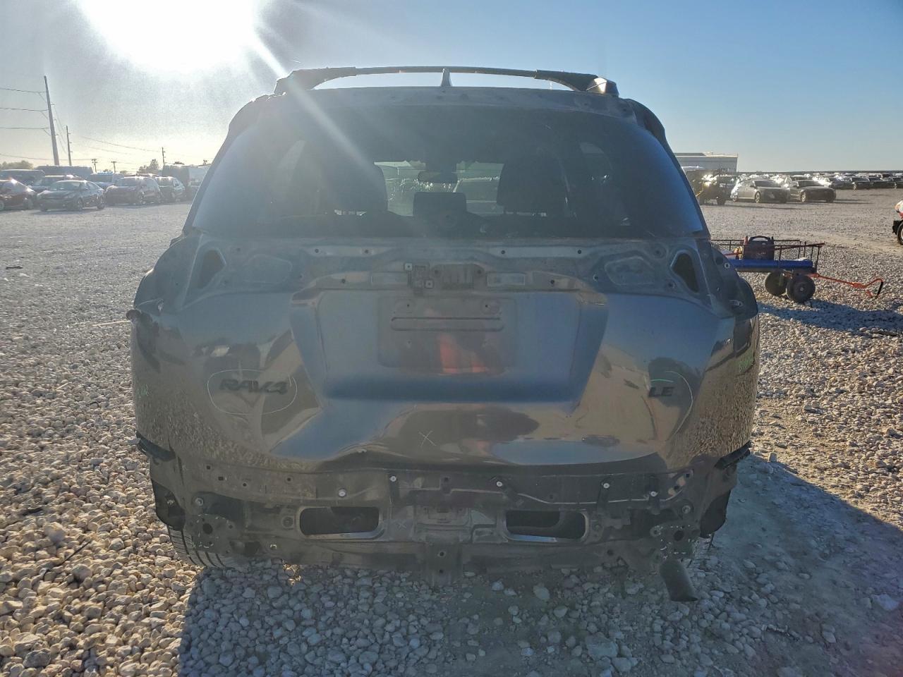 2017 Toyota Rav4 Le - zdjęcie 6