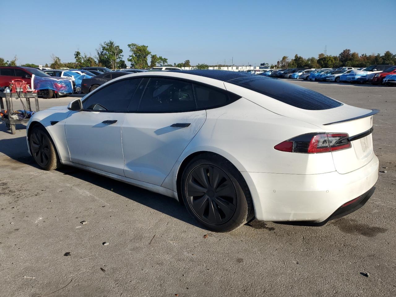 2022 Tesla Model S - zdjęcie 2