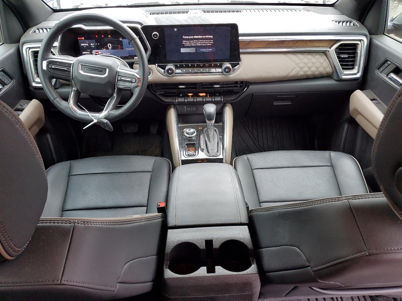 2024 GMC Canyon - zdjęcie 8