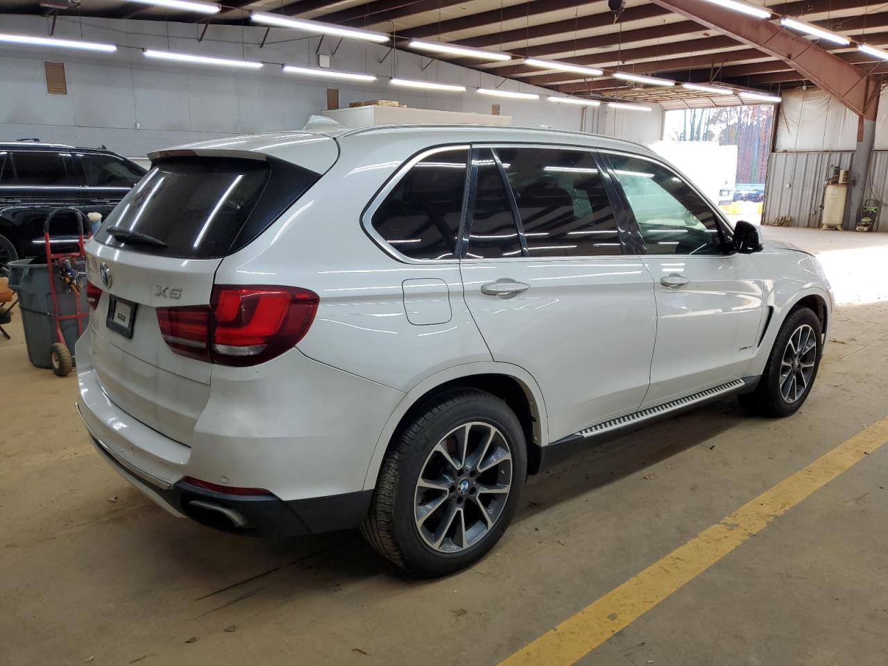 BMW X5 - zdjęcie 3