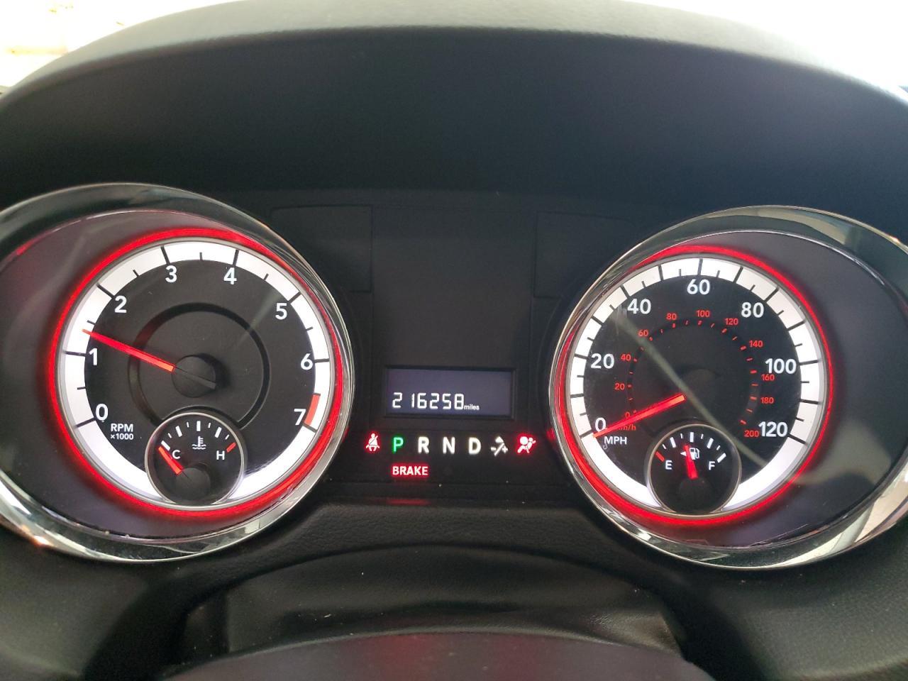 2014 Dodge Caravan - zdjęcie 9