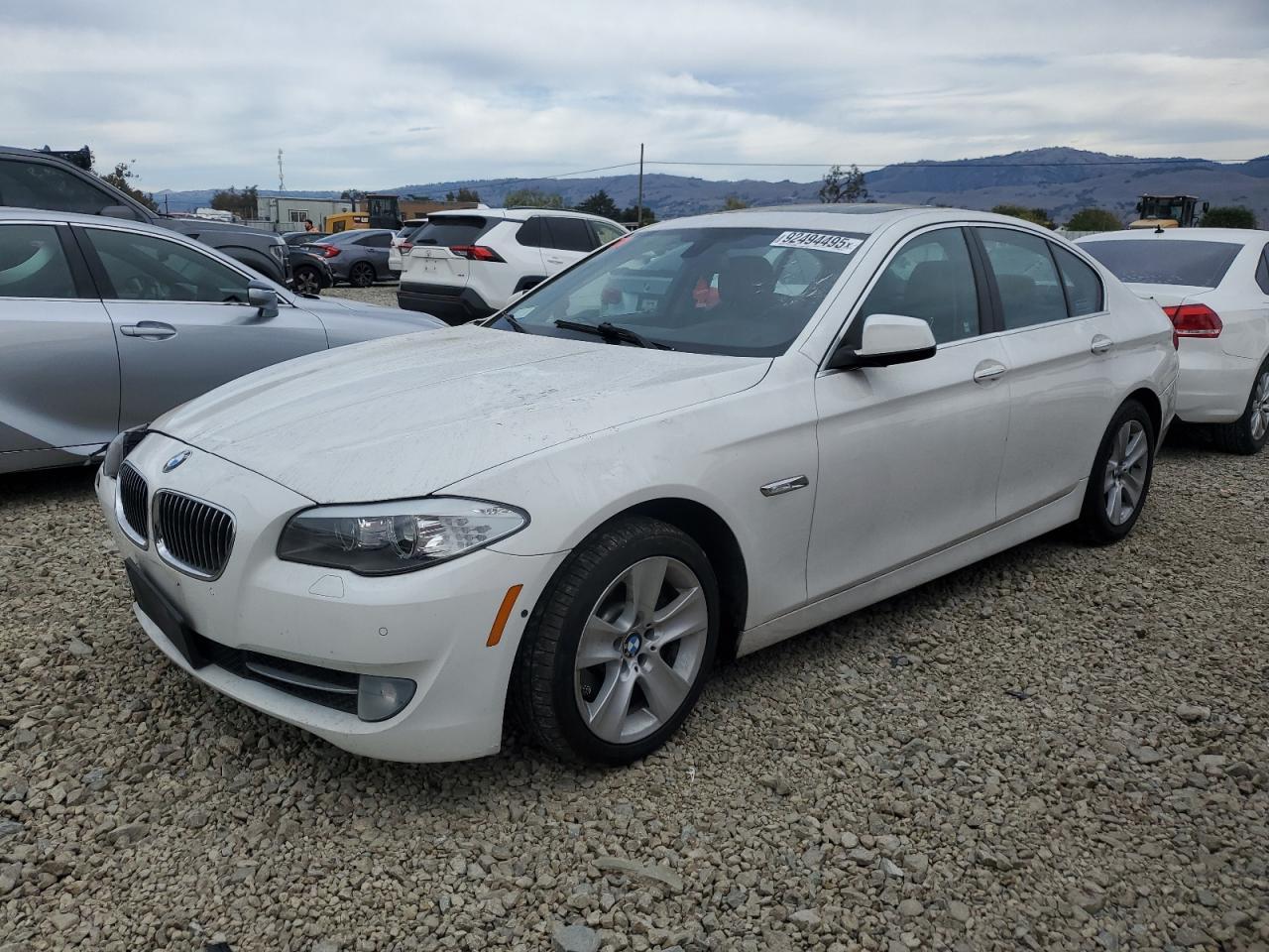 2013 BMW 528 - zdjęcie główne