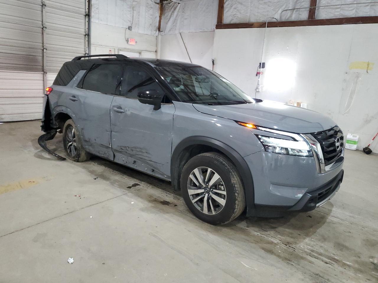 2024 Nissan Pathfinder Sl - zdjęcie 4