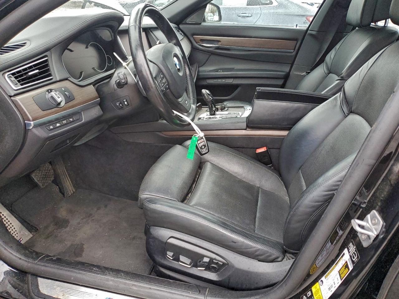 2015 BMW Seria 7 - zdjęcie 7