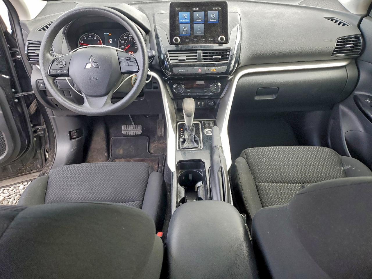 2023 Mitsubishi Eclipse Cross Le - zdjęcie 8