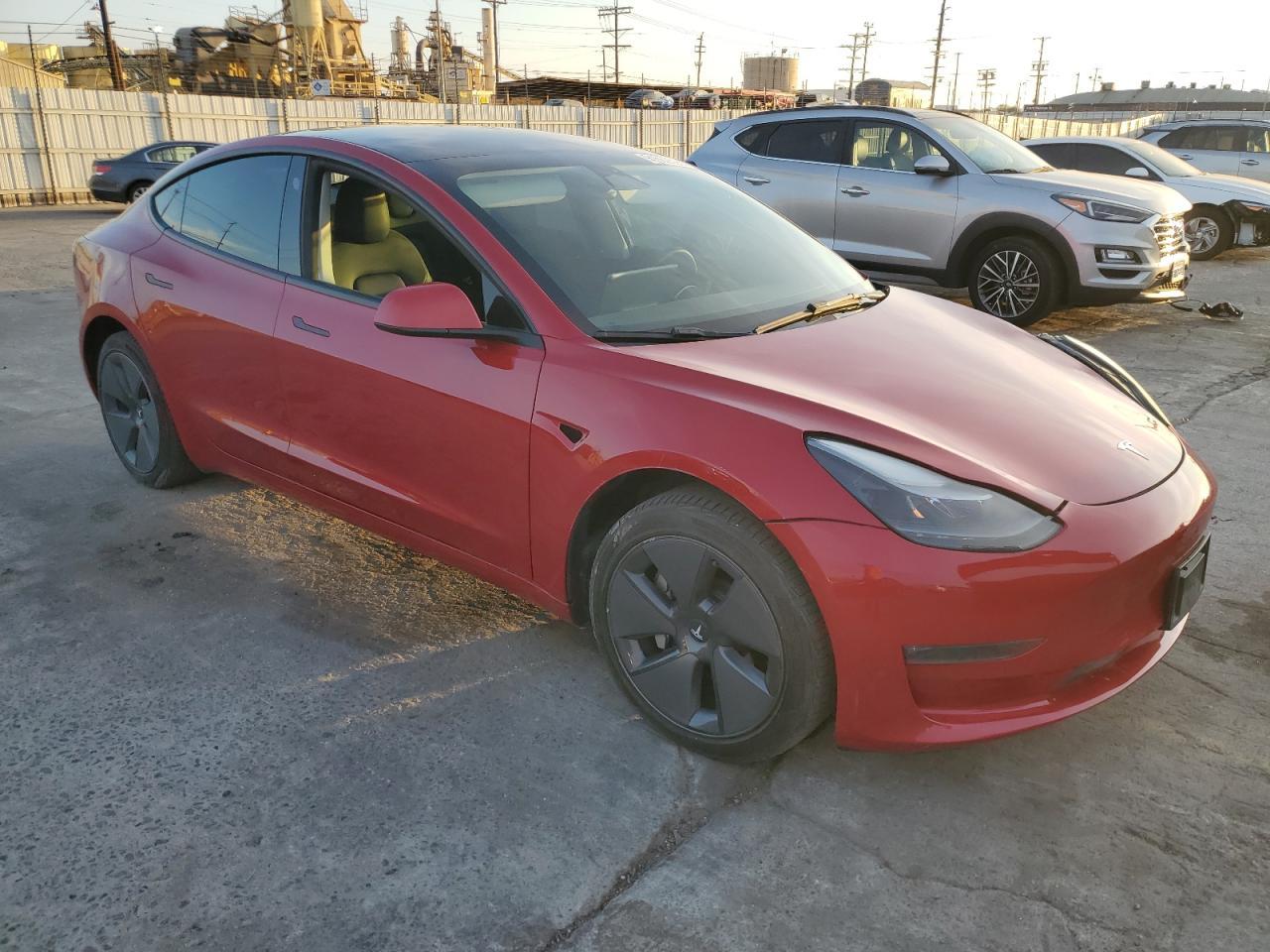 2022 Tesla Model 3 - zdjęcie 4
