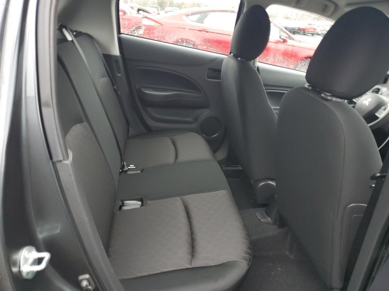 2024 Mitsubishi Mirage - zdjęcie 10