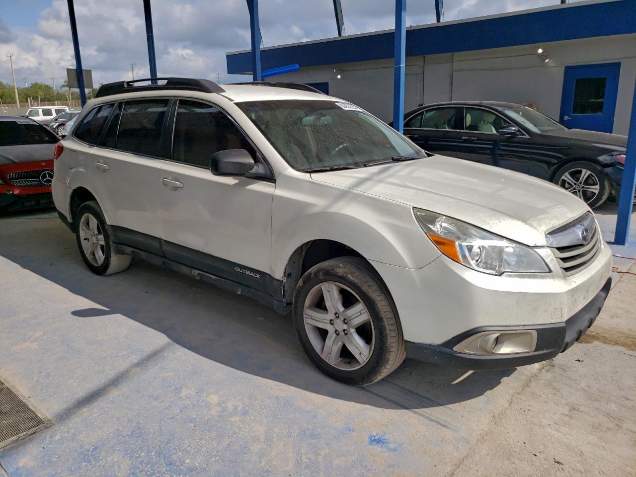 2013 Subaru Outback - zdjęcie 4