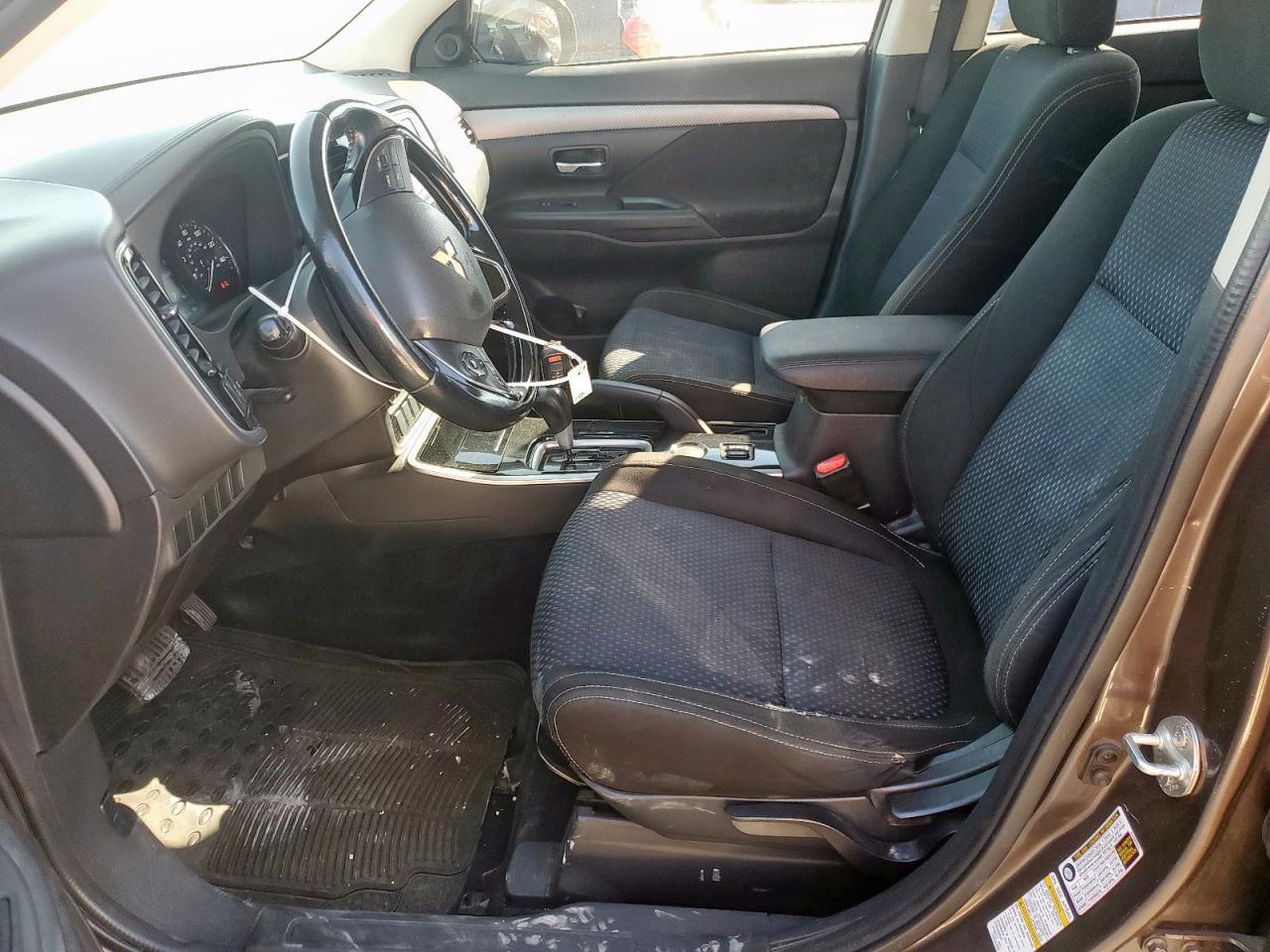 2017 Mitsubishi Outlander - zdjęcie 7