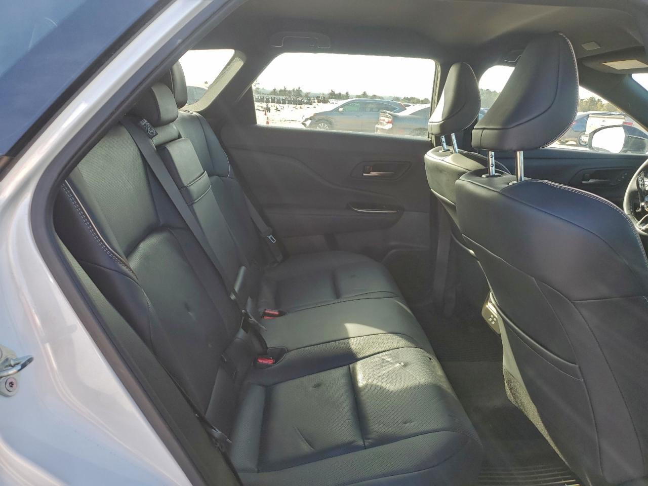 2025 Toyota Crown Signia Xle - zdjęcie 11