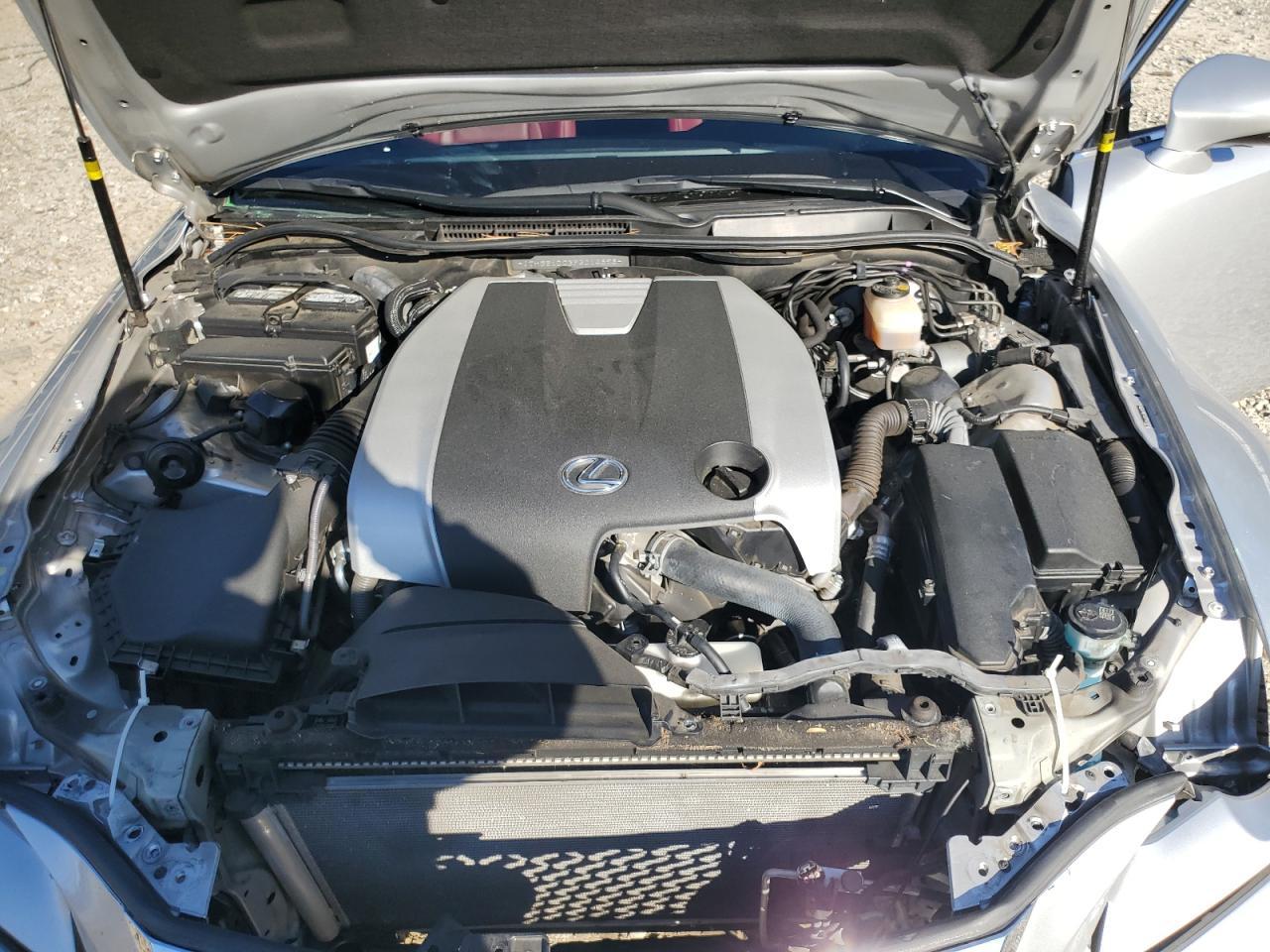 2015 Lexus IS - zdjęcie 11