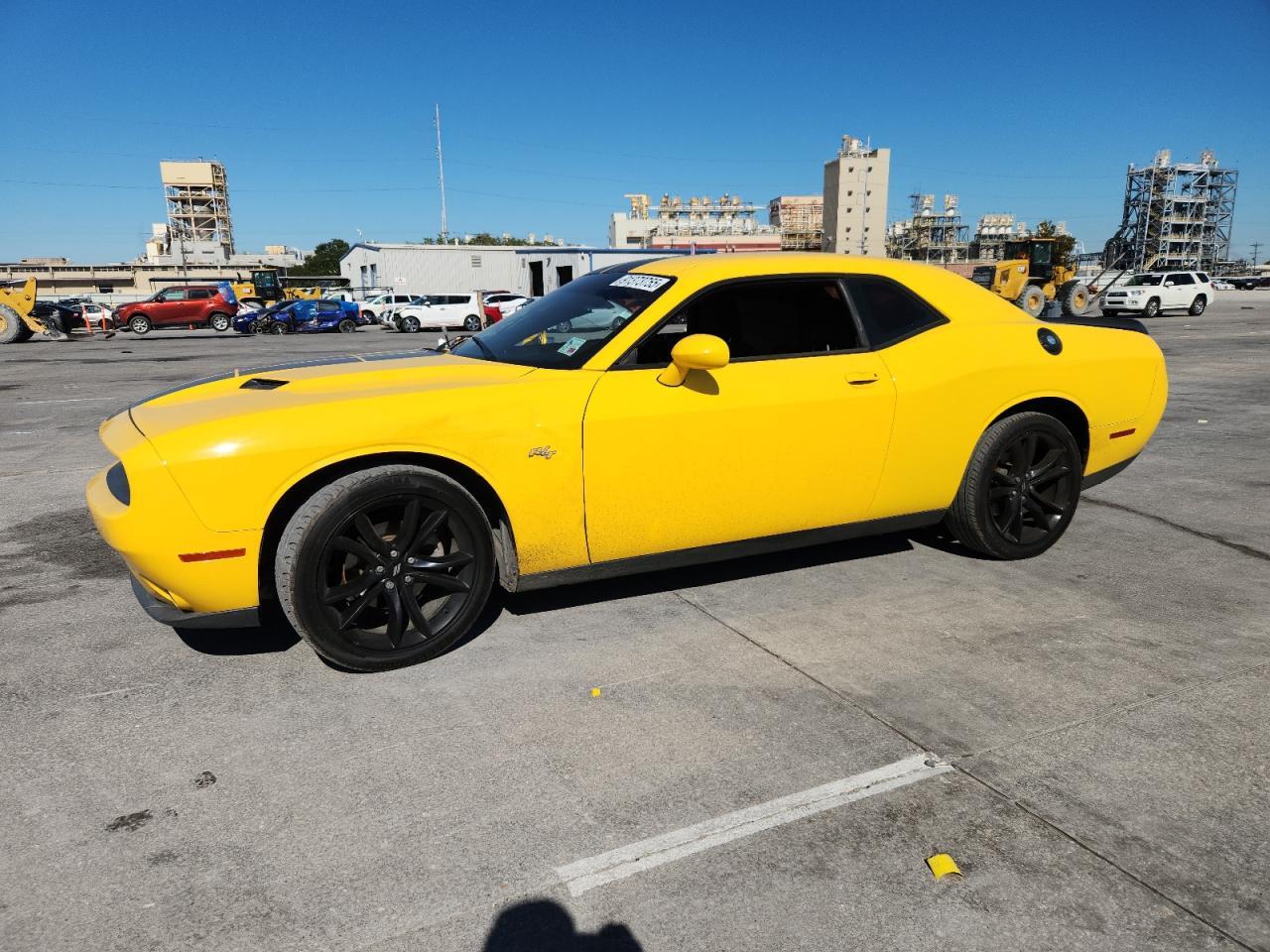2018 Dodge Challenger - zdjęcie główne