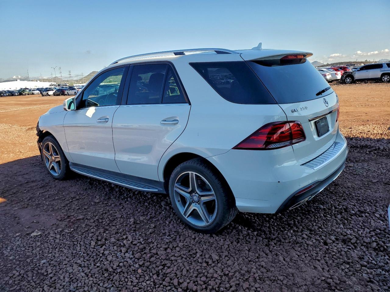 2016 Mercedes-Benz GLE - zdjęcie 2