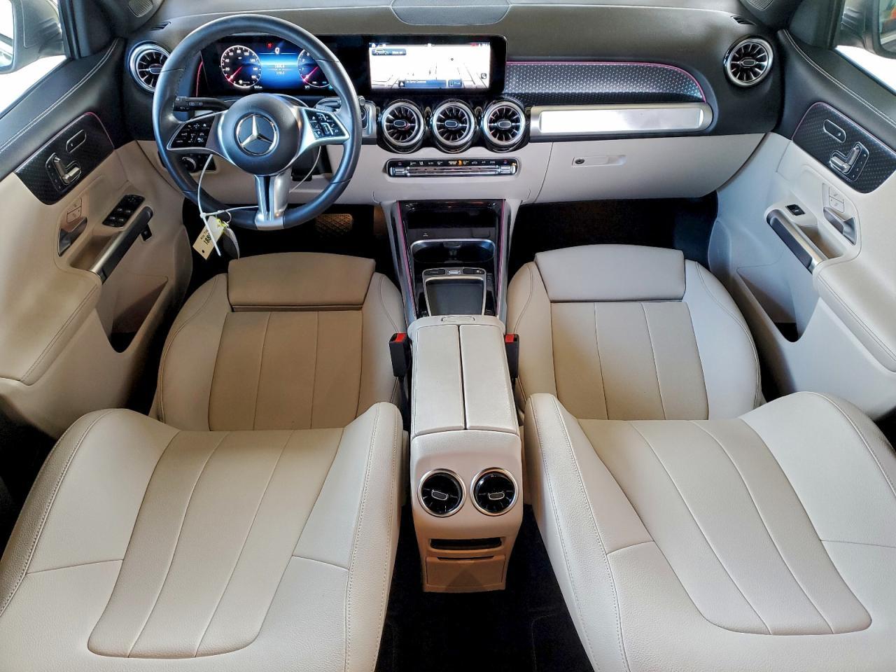2024 Mercedes-Benz GLB - zdjęcie 8