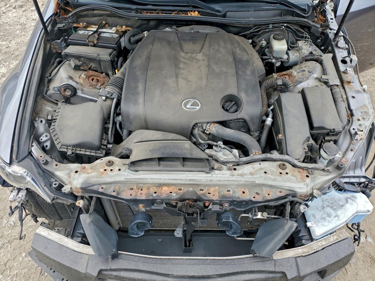 2014 Lexus IS - zdjęcie 11