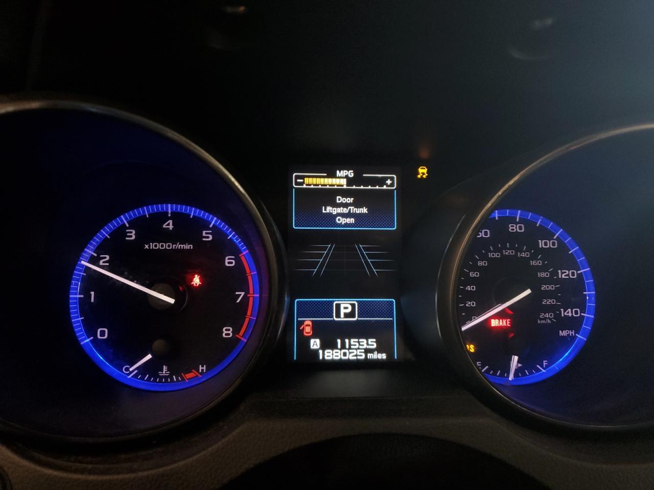 2015 Subaru Legacy - zdjęcie 9