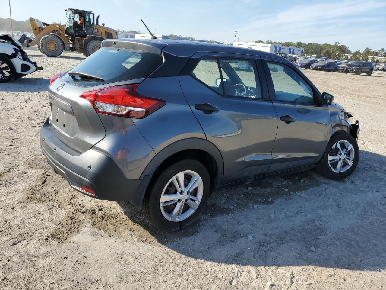 2020 Nissan Kicks S - zdjęcie 3