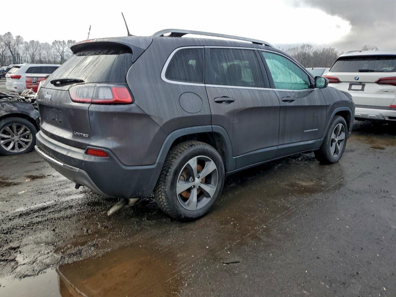 2019 Jeep Cherokee - zdjęcie 3