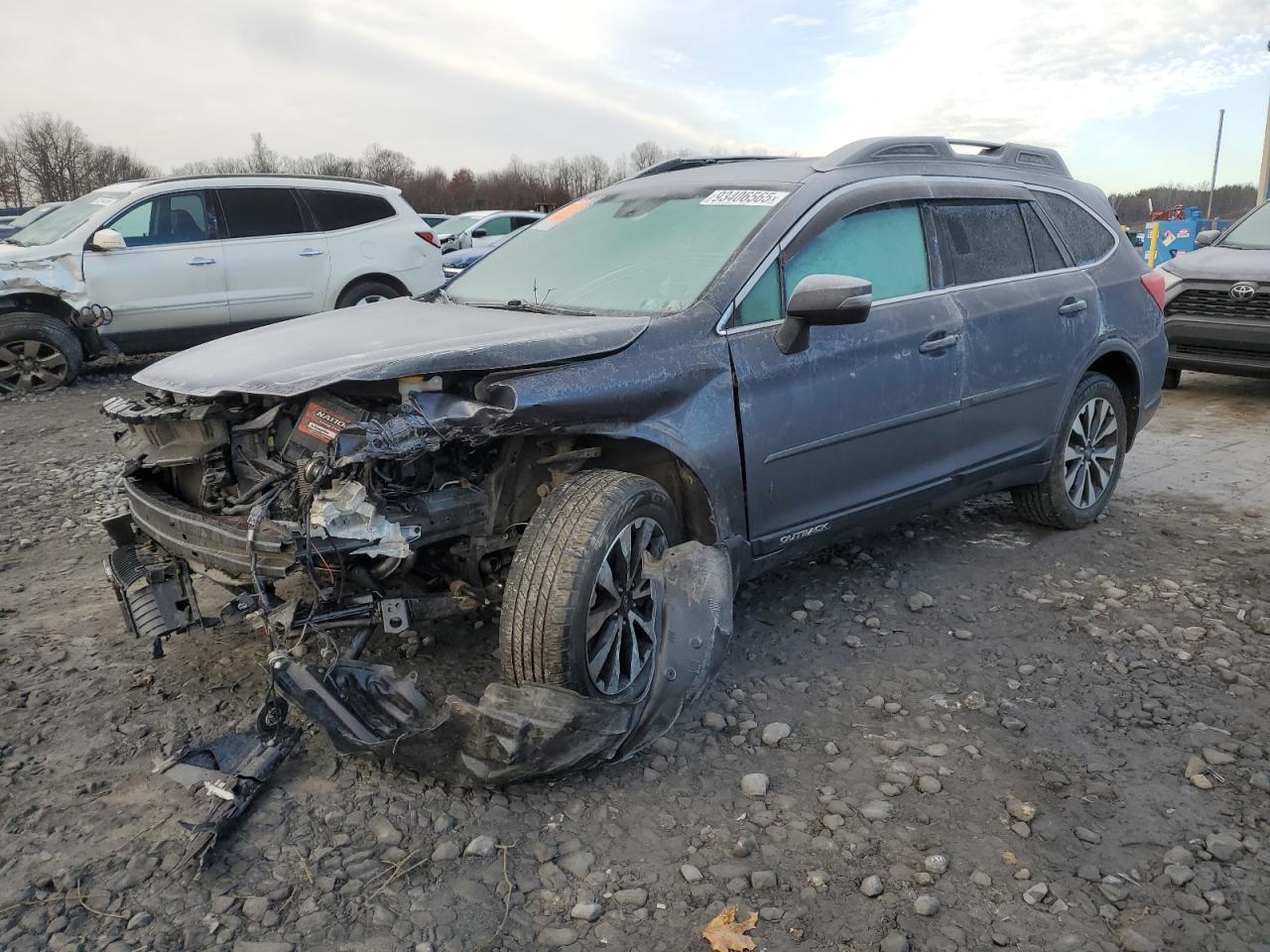2016 Subaru Outback 2.5I Limited - zdjęcie główne