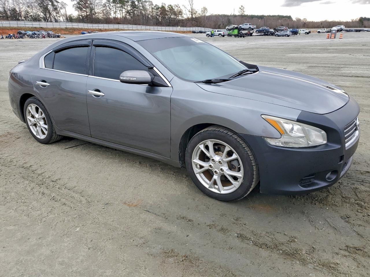 2014 Nissan Maxima - zdjęcie 4