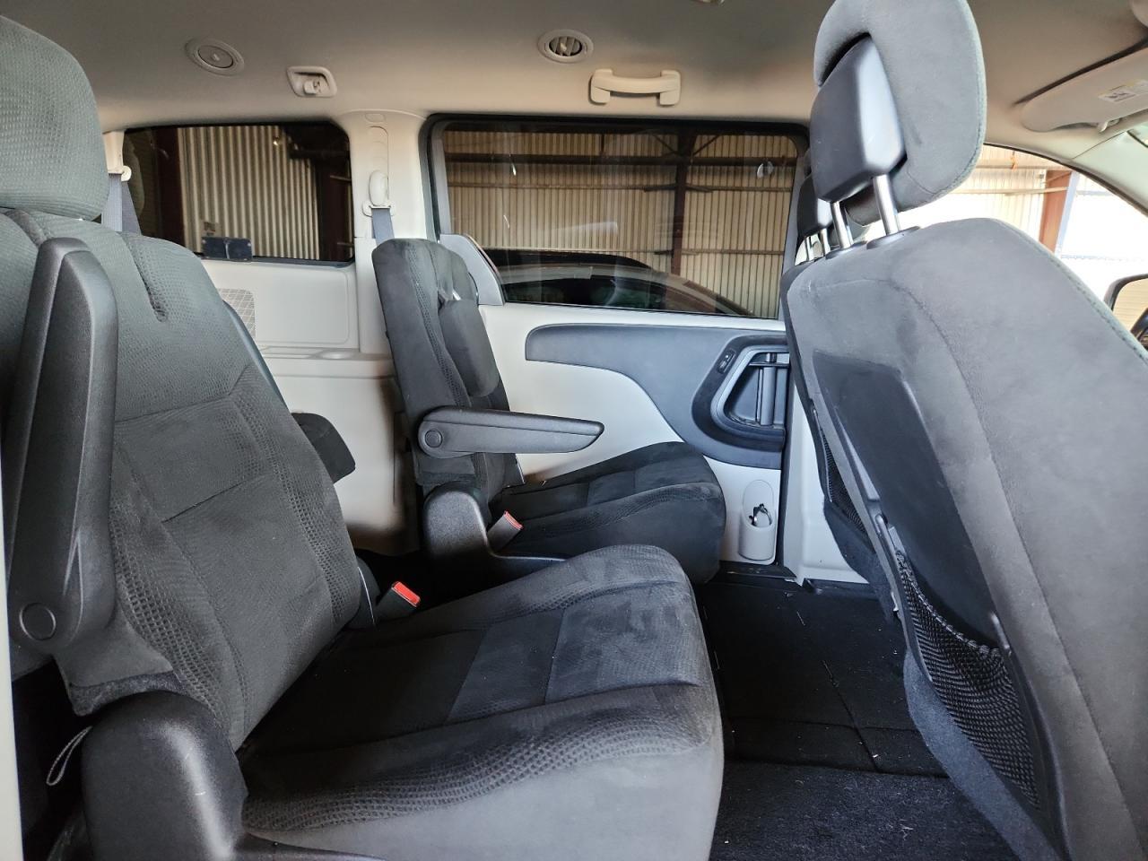 2016 Dodge Grand Caravan Se - zdjęcie 11