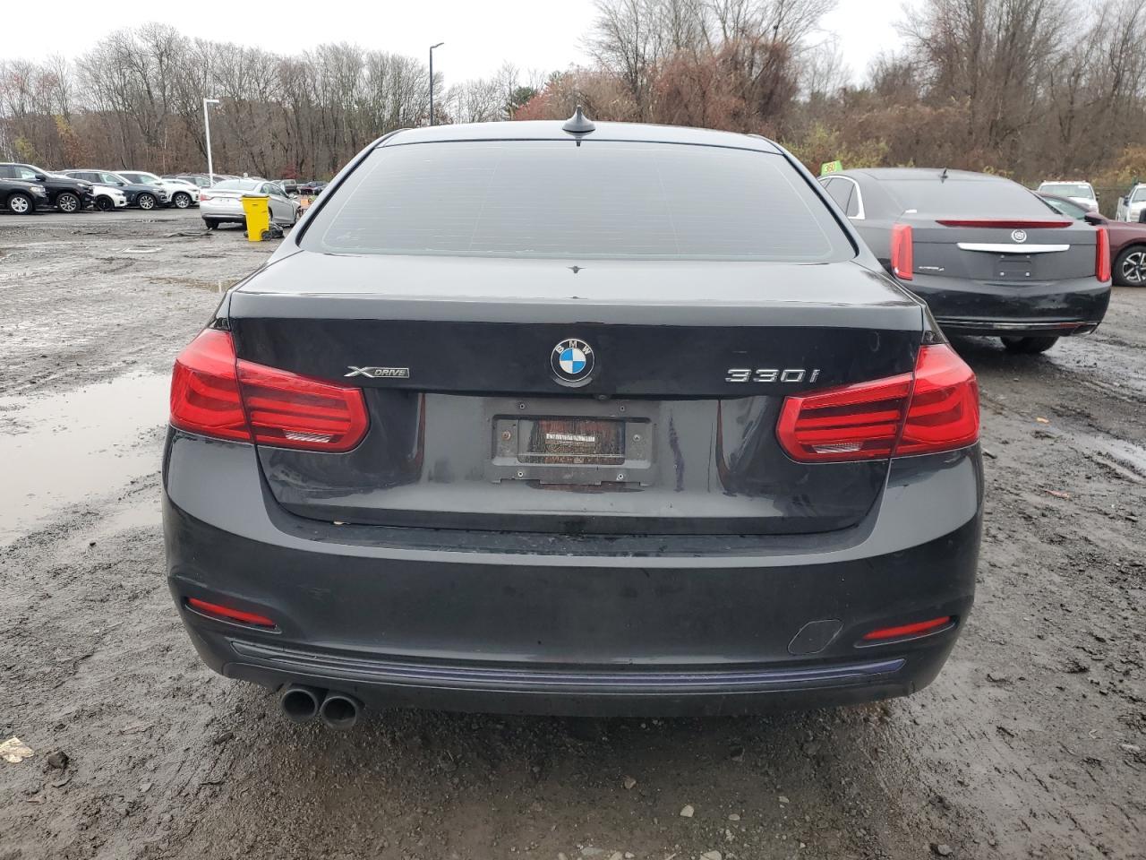 2018 BMW 330 Xi - zdjęcie 6