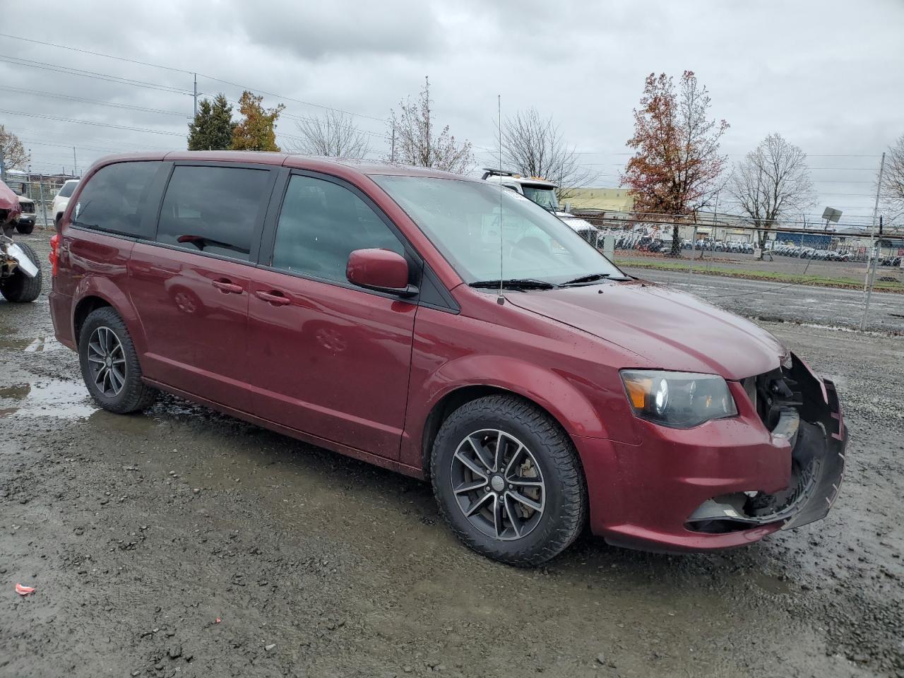 2019 Dodge Grand Caravan Gt - zdjęcie 4