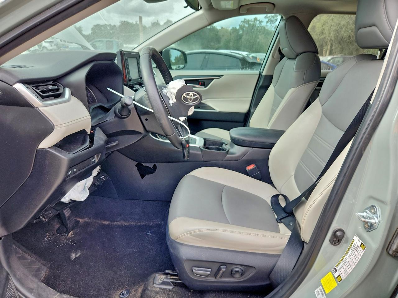 2021 Toyota RAV 4 - zdjęcie 7