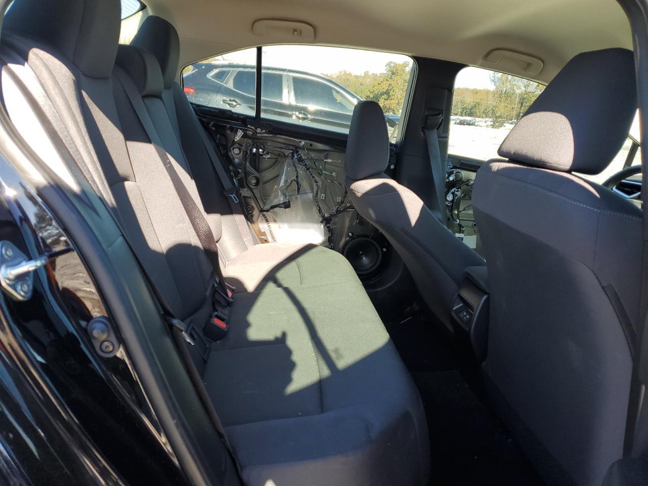 2025 Toyota Corolla - zdjęcie 10