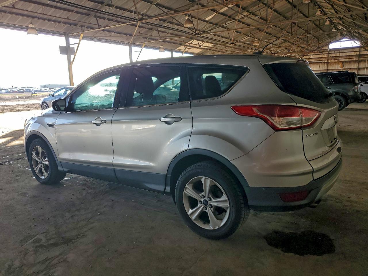 2016 Ford Escape - zdjęcie 2