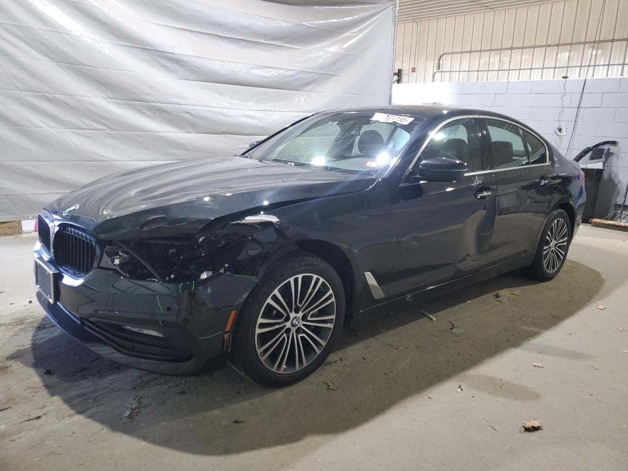 2018 BMW Seria 5 530i - zdjęcie główne