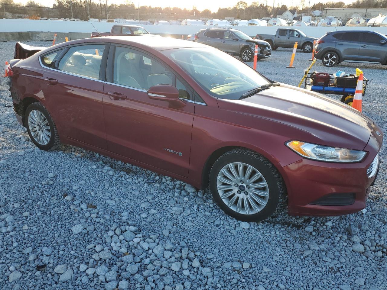 2014 Ford Fusion - zdjęcie 4