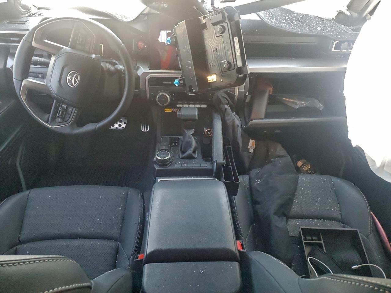 2025 Toyota 4Runner Sr5 - zdjęcie 8