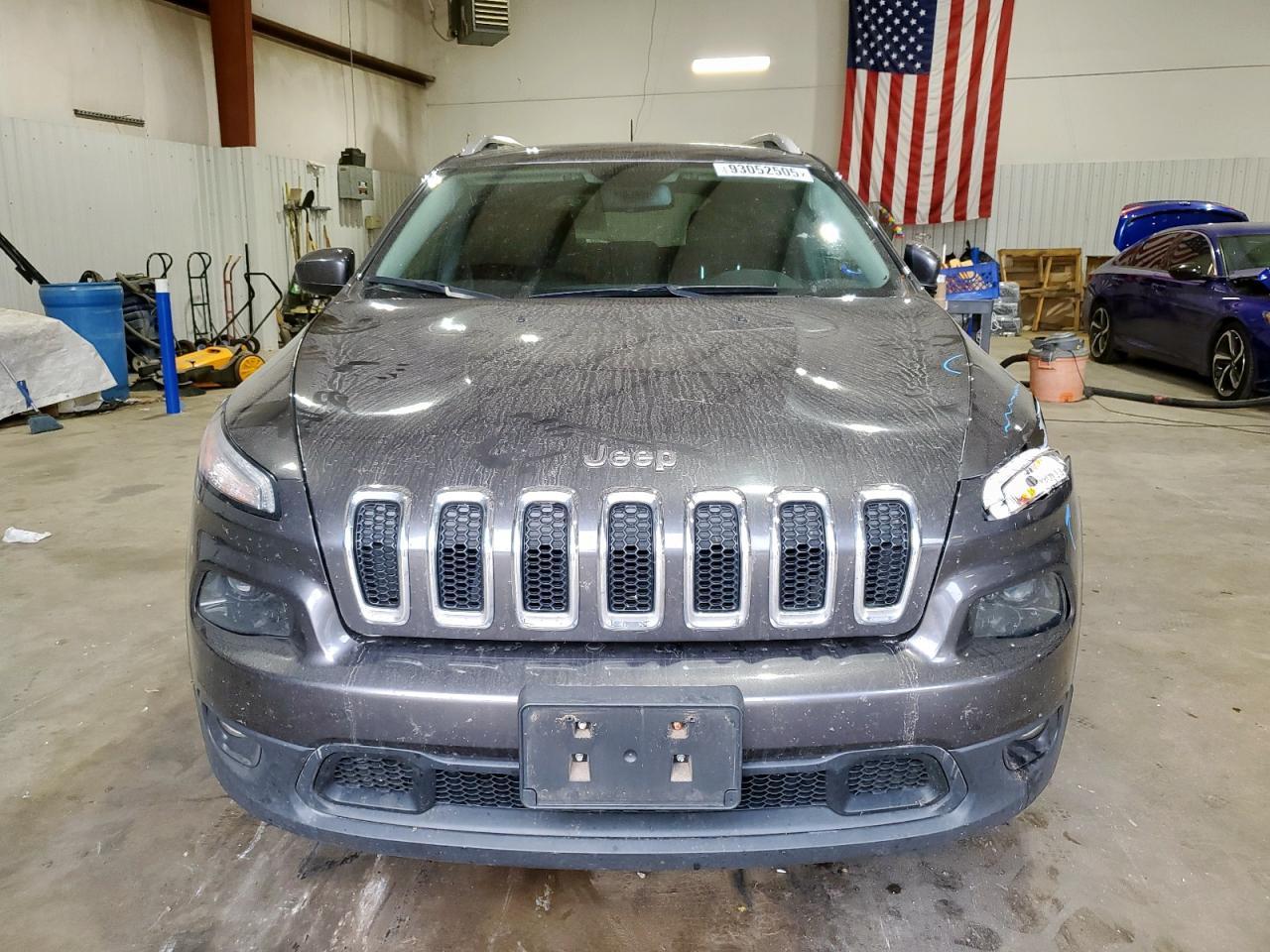 2017 Jeep Cherokee - zdjęcie 5