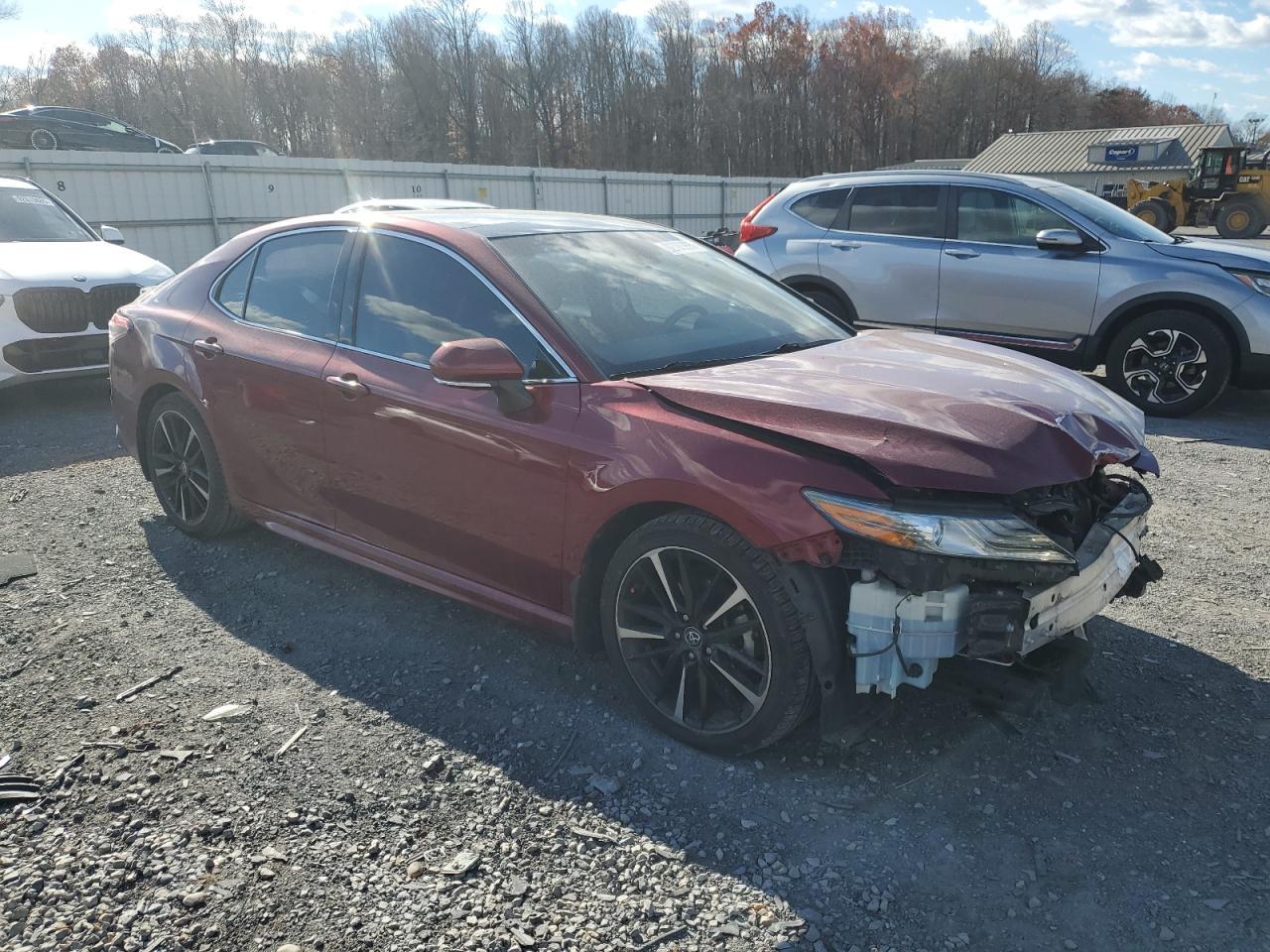 2018 Toyota Camry - zdjęcie 4