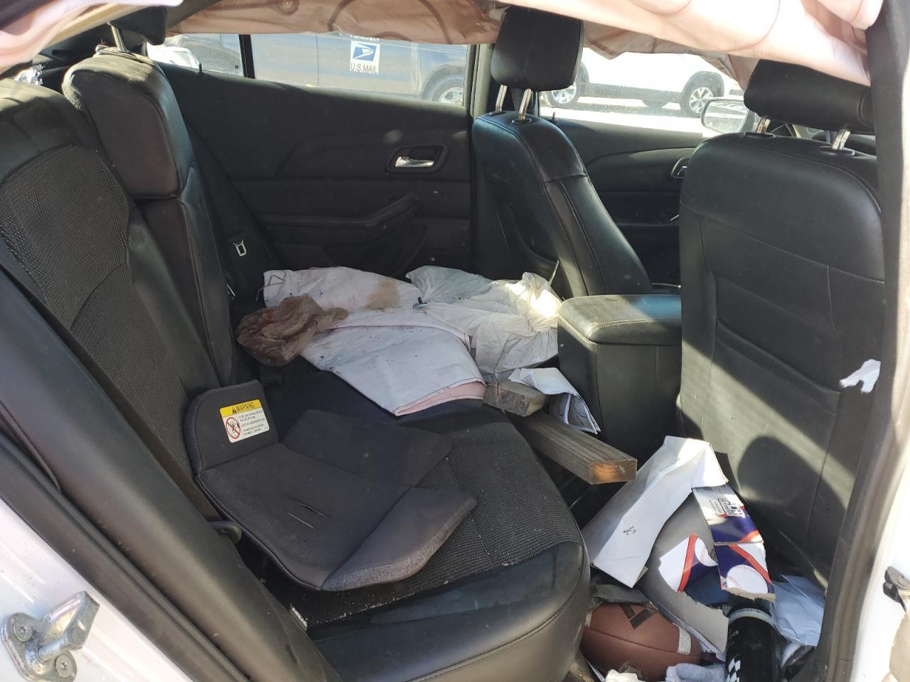 2016 Chevrolet Malibu - zdjęcie 10