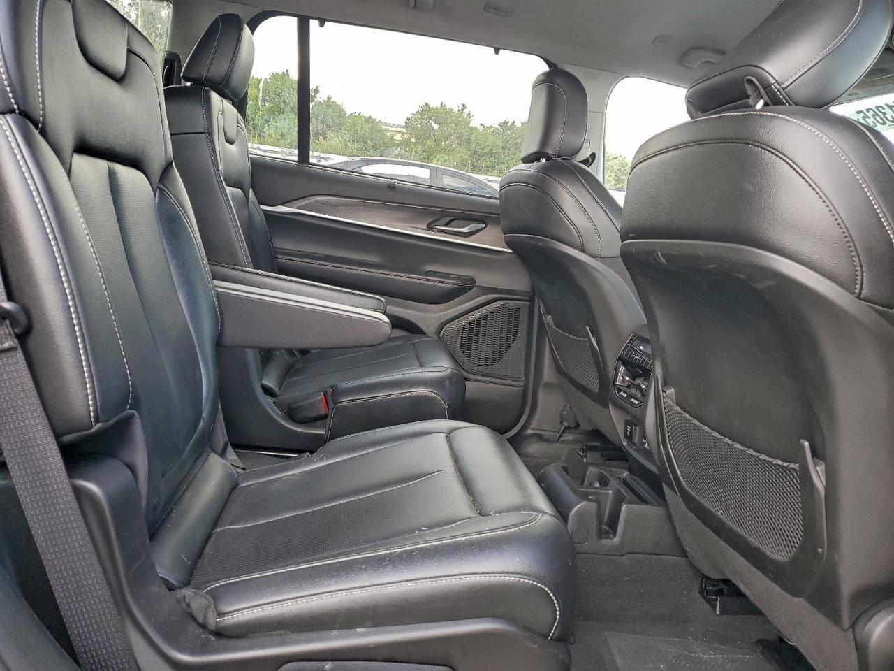 2023 Jeep Grand Cherokee L Limited - zdjęcie 11