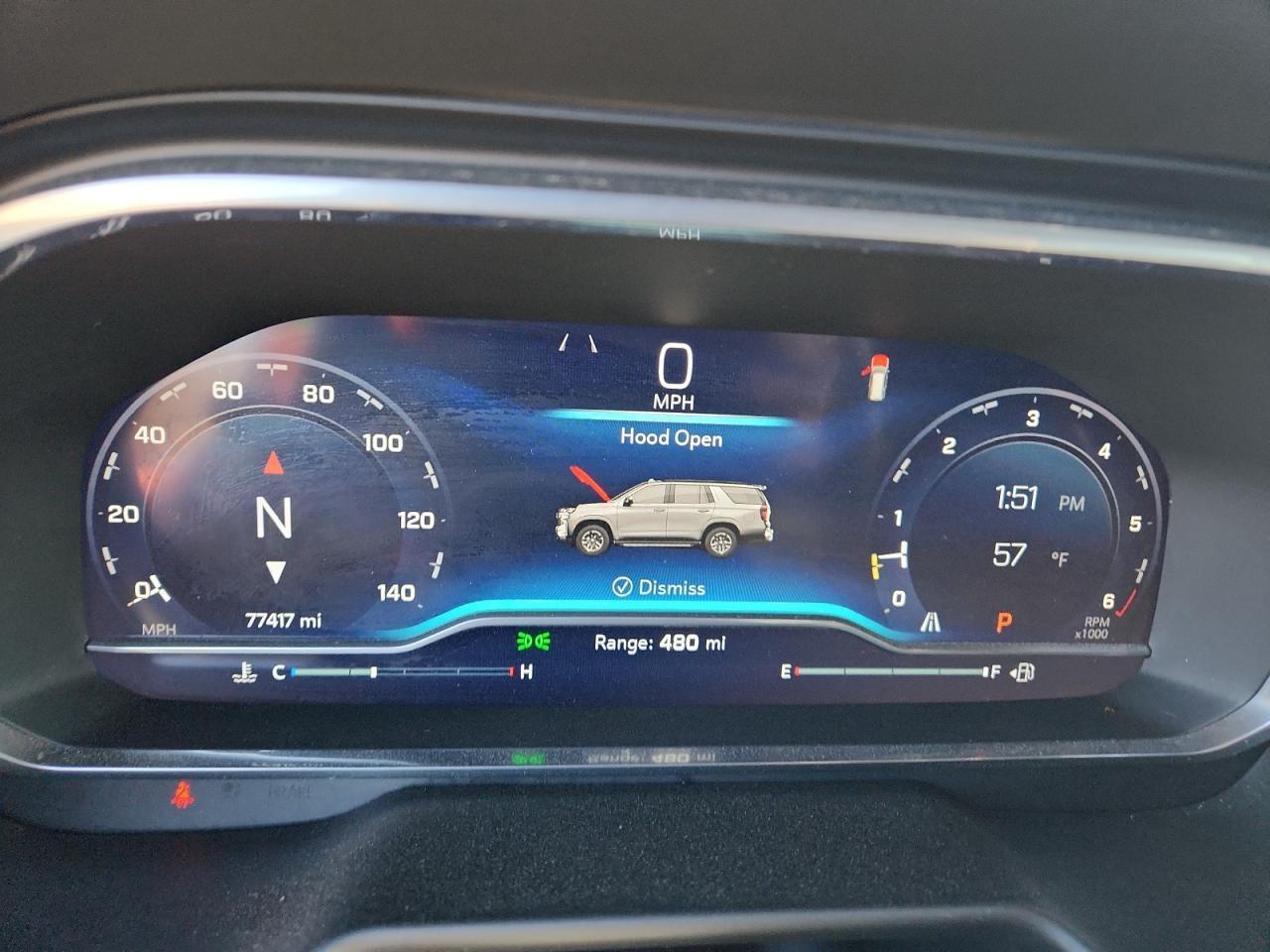 2023 Chevrolet Suburban C1500 Premier - zdjęcie 9