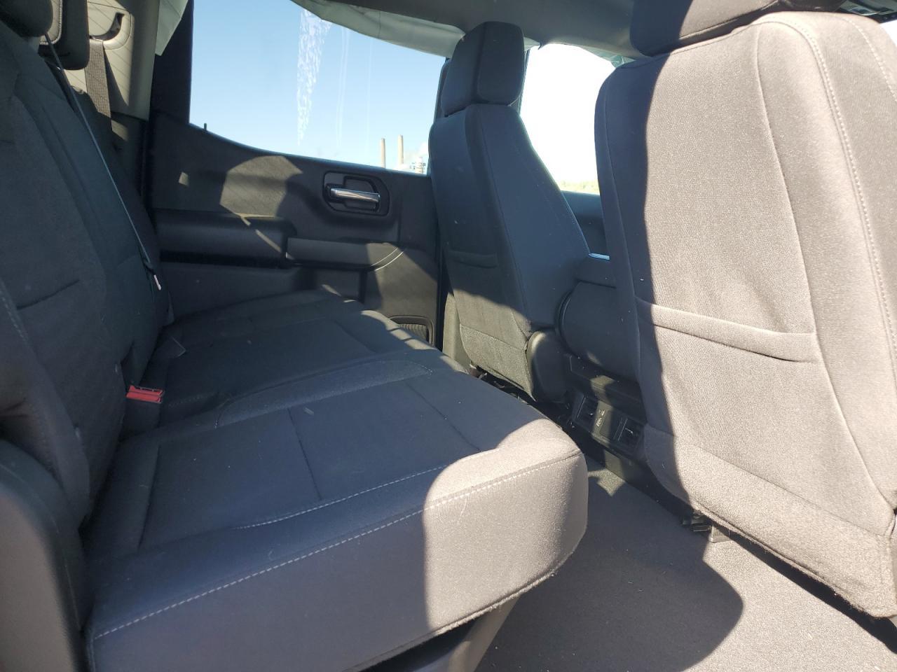 2024 Chevrolet Silverado - zdjęcie 10