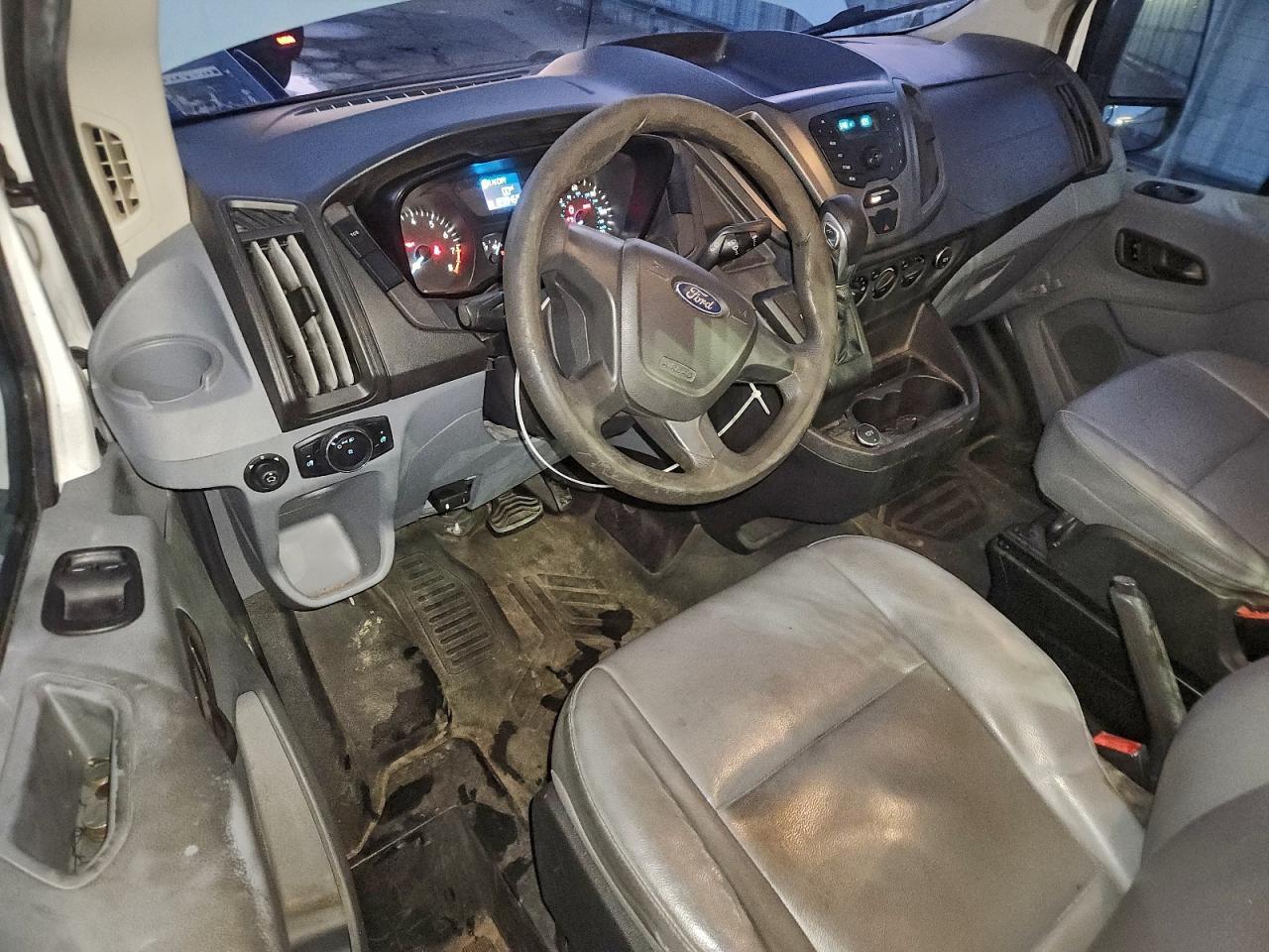 2017 Ford Transit - zdjęcie 8