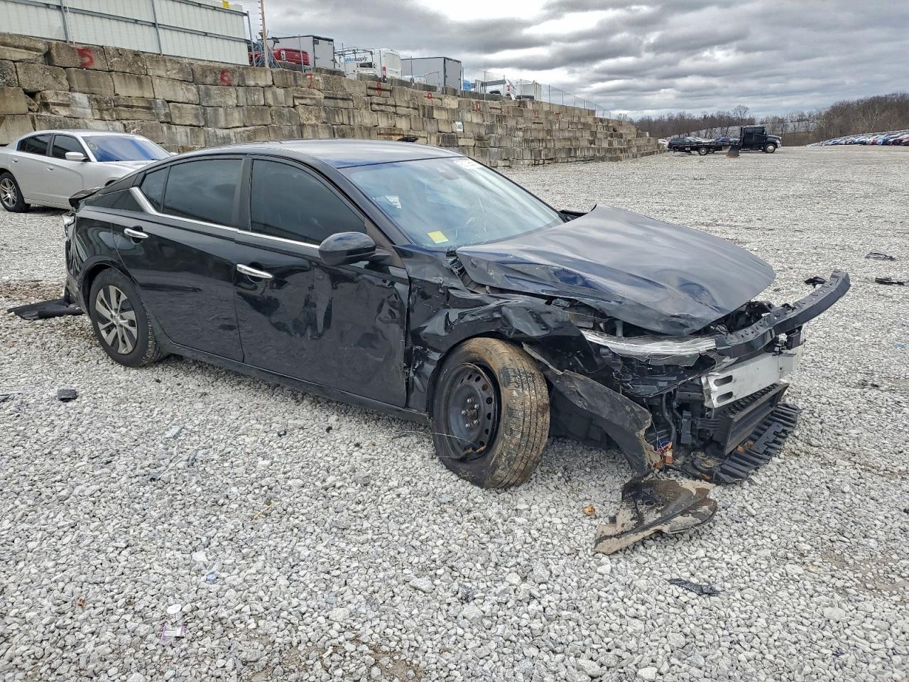 2021 Nissan Altima - zdjęcie 4