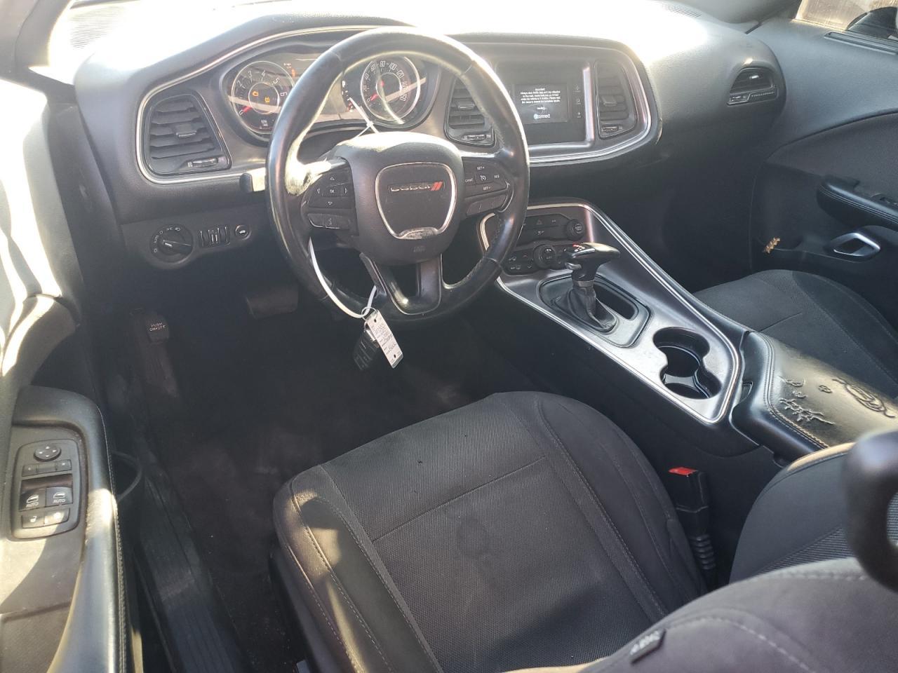 2015 Dodge Challenger Sxt - zdjęcie 8