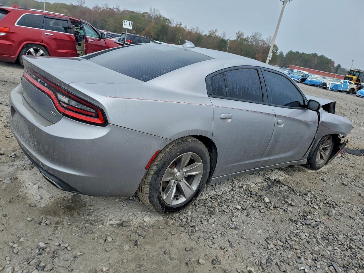 2015 Dodge Charger Sxt - zdjęcie 3