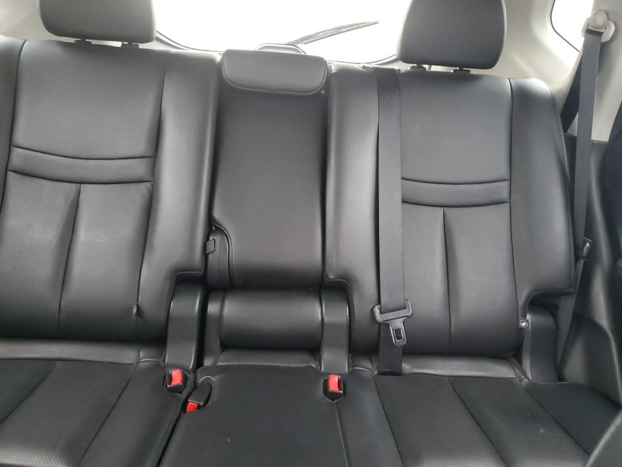 2016 Nissan Rogue - zdjęcie 10