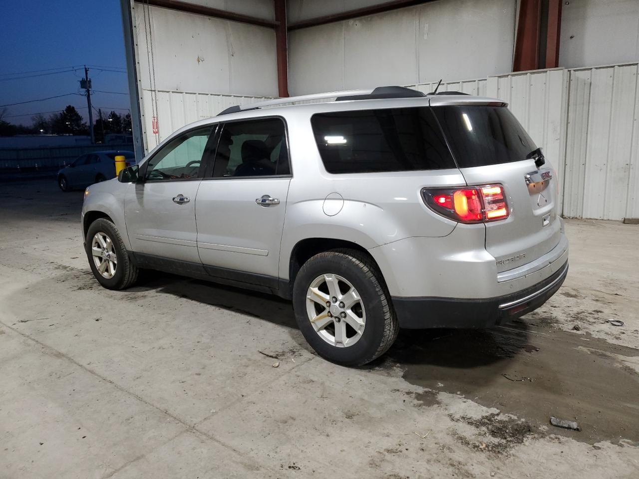 2014 GMC Acadia - zdjęcie 2